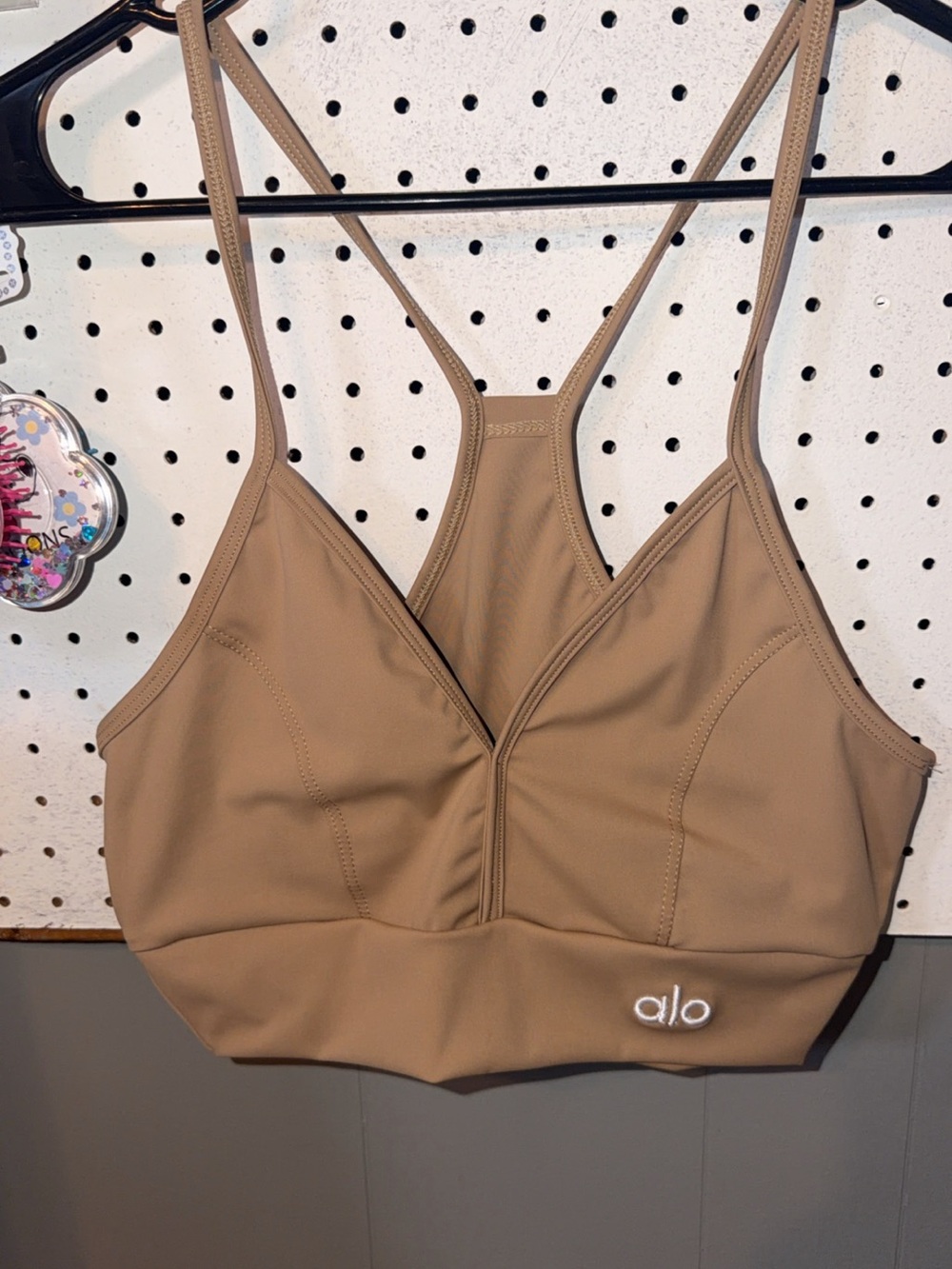 ALO Yoga Tan V-Neck Racerback Sports Bra